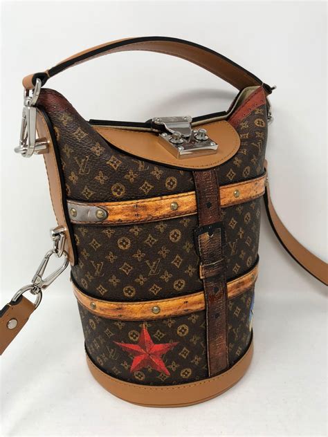 lv trunk bags